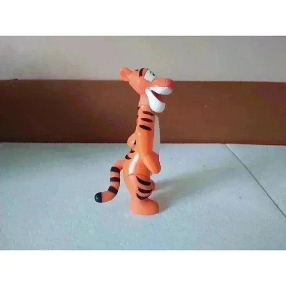 DISNEY WINNIE THE POOH TIGGER FUZZY BELLY 3” FIGURE CAKE TOPPER - Picture 4 of 5